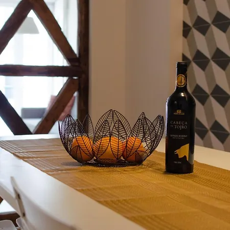 アパート Altido Trendy 2br Apt In Sao Bento, Moments From Garden Sao Bento リスボン