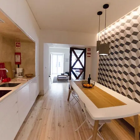 Apartment Altido Trendy 2br Apt In Sao Bento, Moments From Garden Sao Bento Lissabon